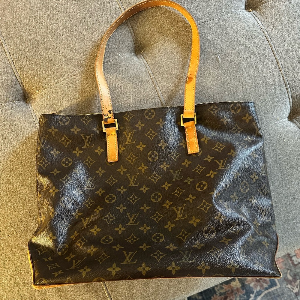 Louis Vuitton Cabas Mezzo tote